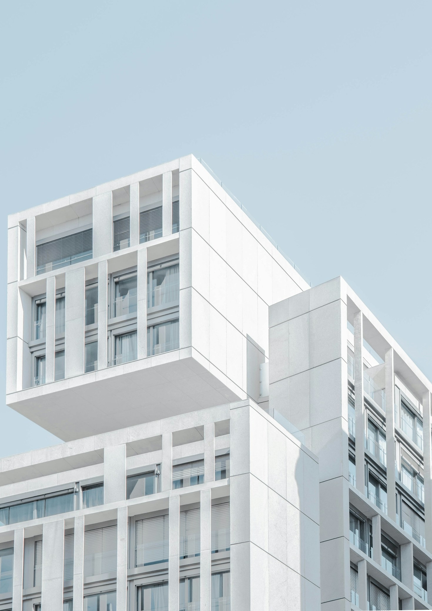 A Importância da Iluminação em Projetos de Interiores